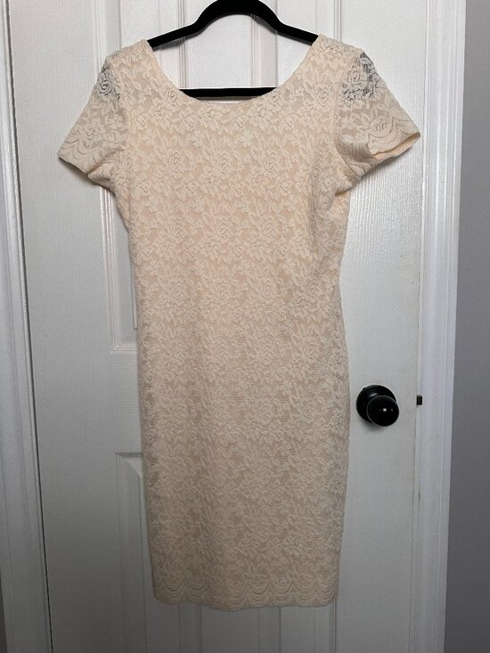 Esprit Dresses & Skirts - Esprit Off-White Lace Midi Dress NWT Floral Overlay Scoop Neck